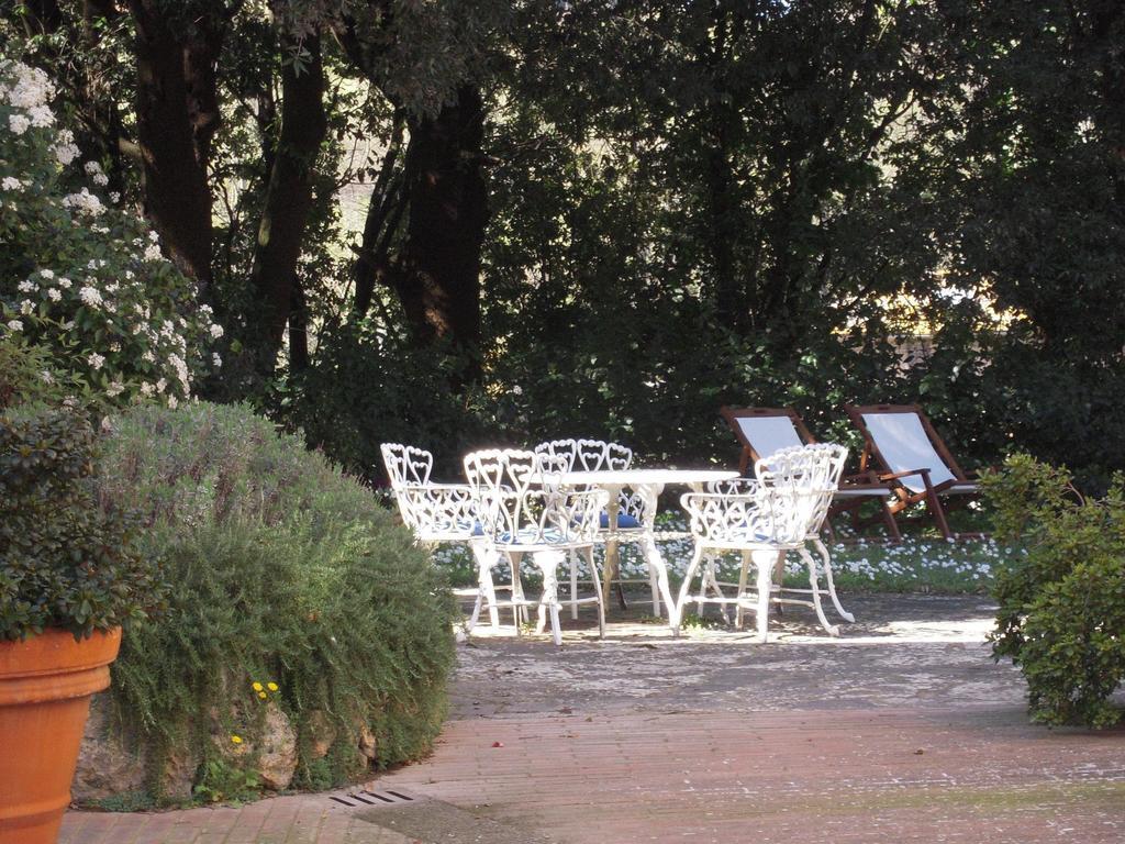 Villa Caprera Siena Bagian luar foto